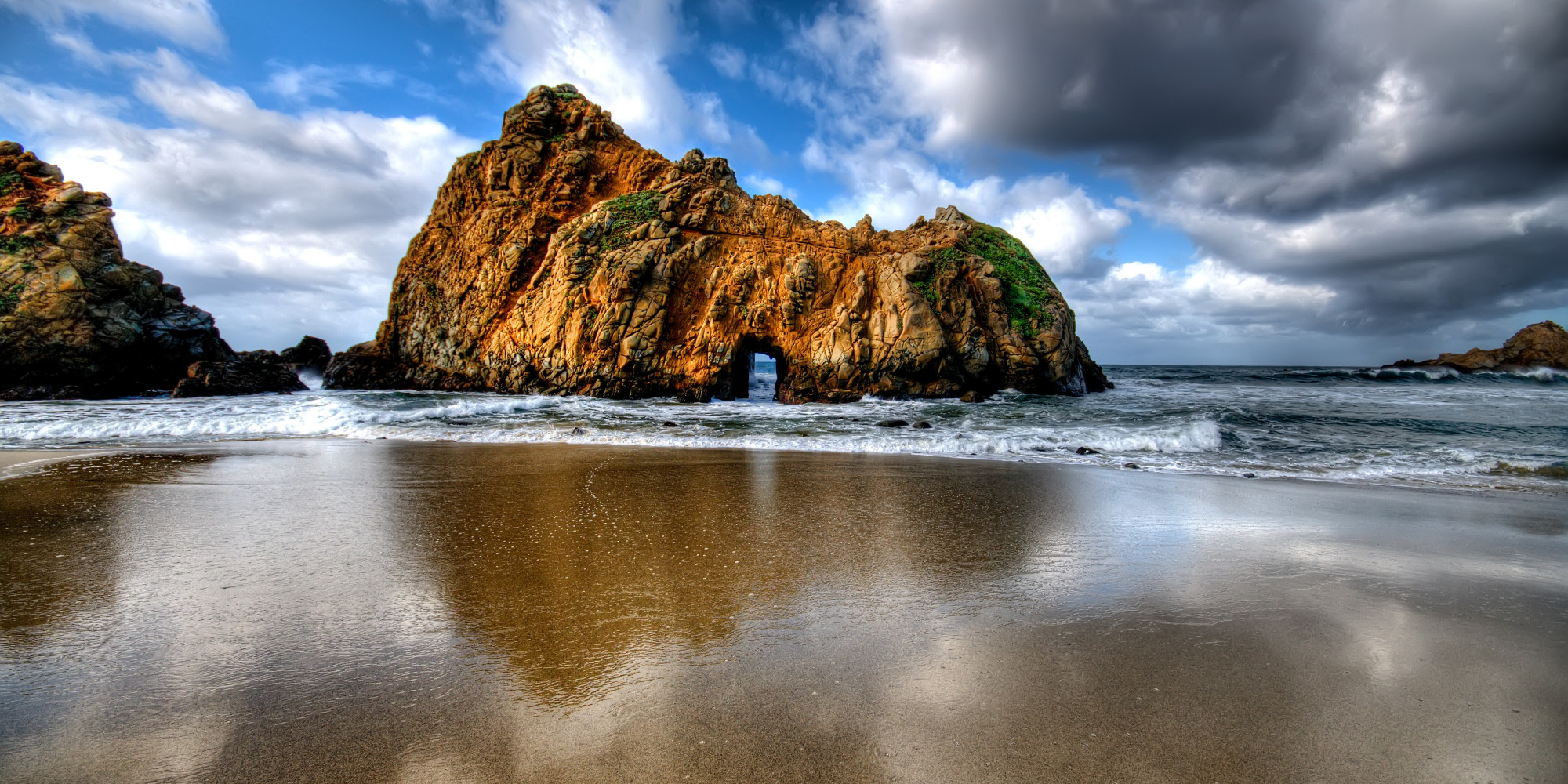 Pfeiffer Beach Is California's Best-Hidden Escape | HuffPost