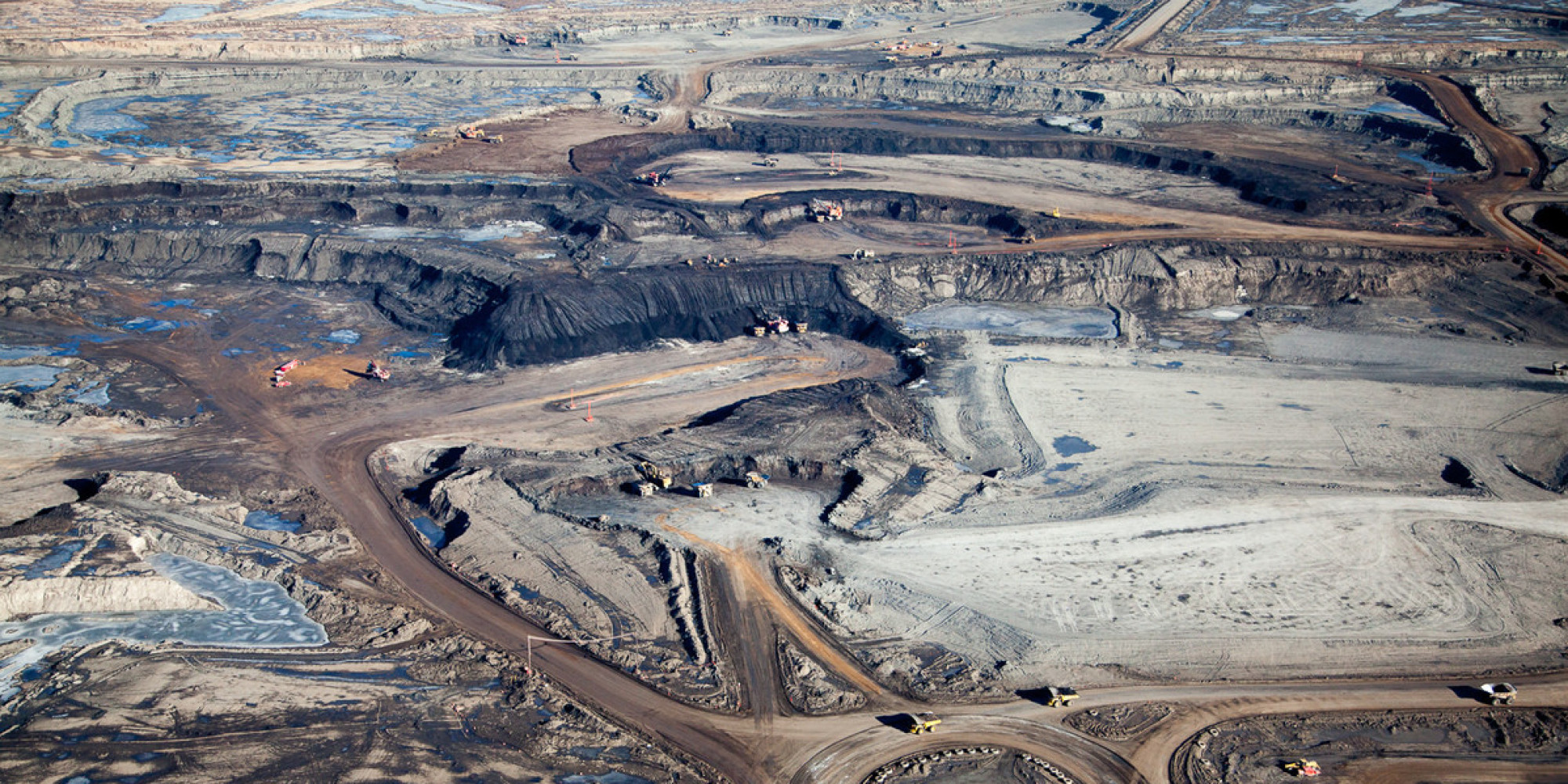 Photographer Captures Tar Sands 'Destruction' From Above | HuffPost