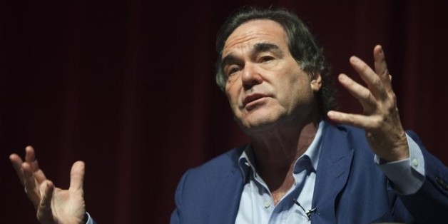 6月2日、オリバー・ストーン氏が、米政府の情報収集活動を暴露した中央情報局(CIA)の元職員エドワード・スノーデン容疑者について英紙ガーディアンの記者が出版した本を映画化することが分かった。2012年11月撮影(2014年 ロイター/Ana Martinez)