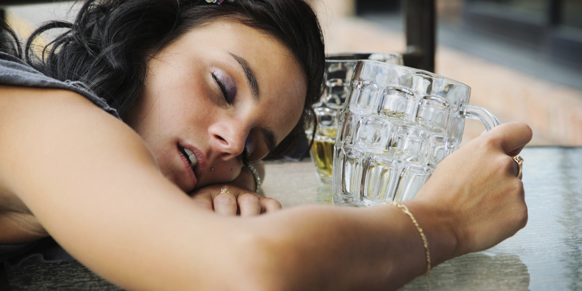 alcohol-side-effects-4-ways-drinking-messes-with-your-sleep-huffpost