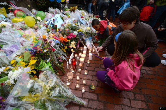 Moncton RCMP Shooting Vigil Draws Hundreds Of Mourners (PHOTOS ...