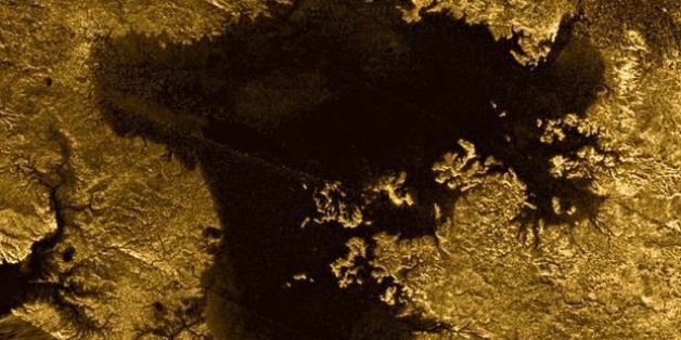 Une île mystérieuse intrigue les astronomes sur le satellite de Saturne, Titan