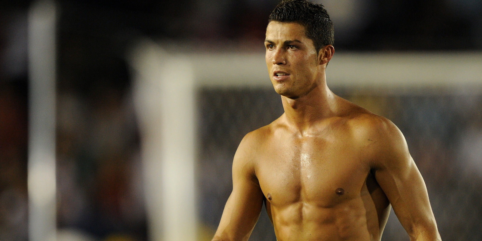 Real Madrid superstar Cristiano Ronaldo strips off for 