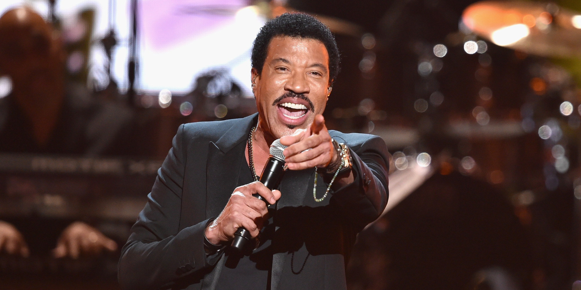 BET Awards Misspell Lionel Richie's Name During Lifetime Achievement