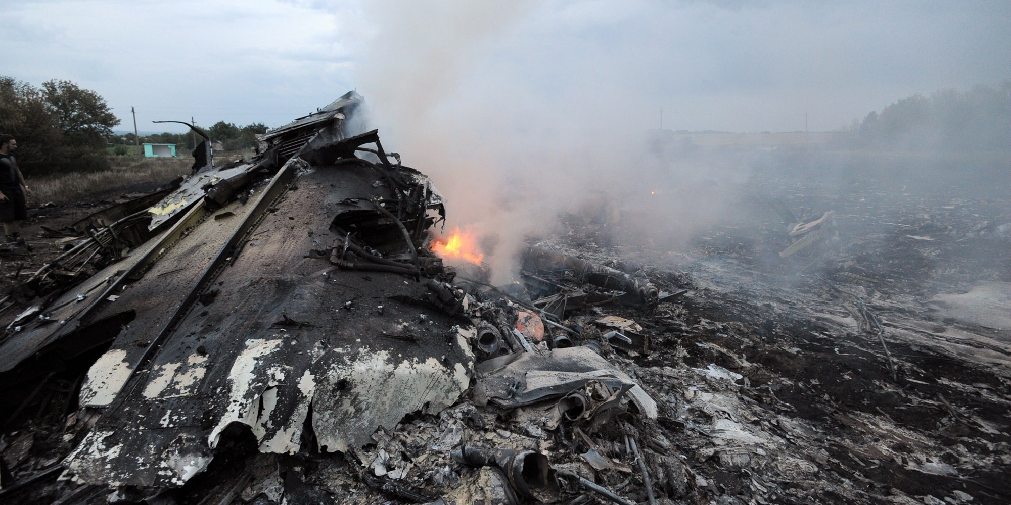 Flight MH17 Crash Photos Show Absolute Destruction ...