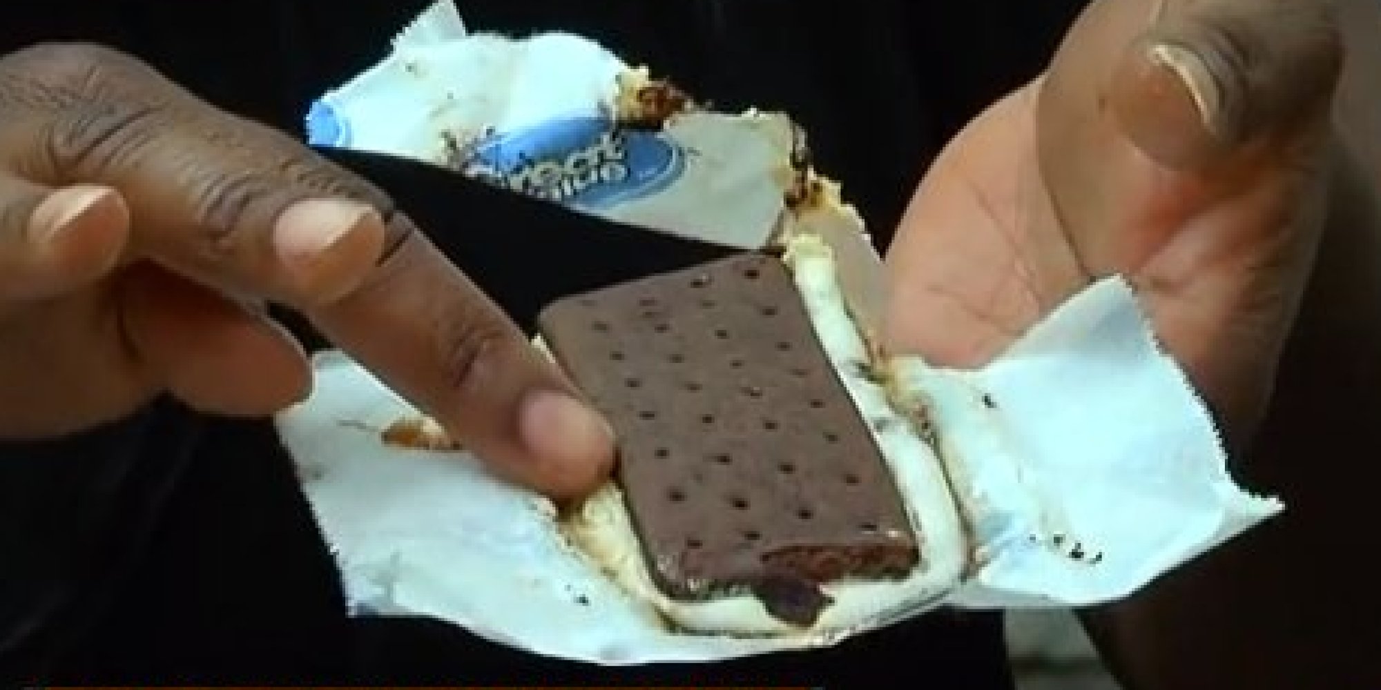 Walmart\'s Ice Cream Sandwiches Don\'t Melt In The Sun | HuffPost Walmart\'s Ice Cream Sandwiches Don\'t Melt In The Sun | HuffPost