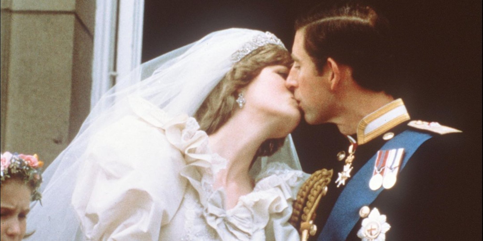 https://s-i.huffpost.com/gen/1936344/images/o-PRINCESS-DIANA-PRINCE-CHARLES-WEDDING-facebook.jpg