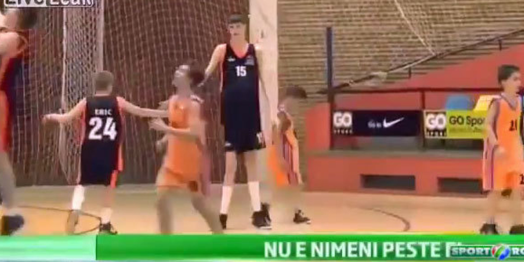Robert Bobroczky Dunk The Future Tallest Player In NBA PMVG robert-bobroczky-dunk-the-future-tallest-player-in-nba-pmvg