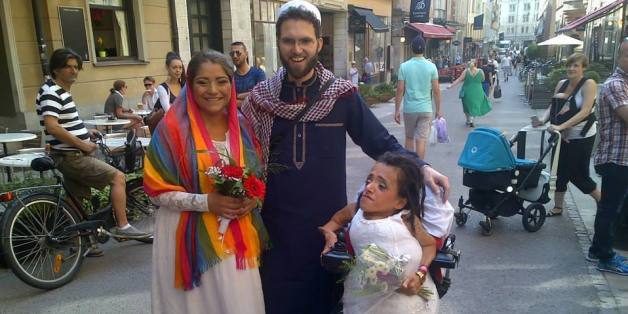 Ludovic Mohamed Zahed avec les deux iraniennes