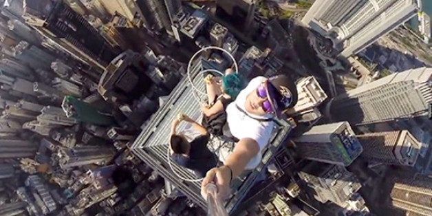 This Selfie Makes Us Tremble With Fear, But We Can't Look Away | HuffPost