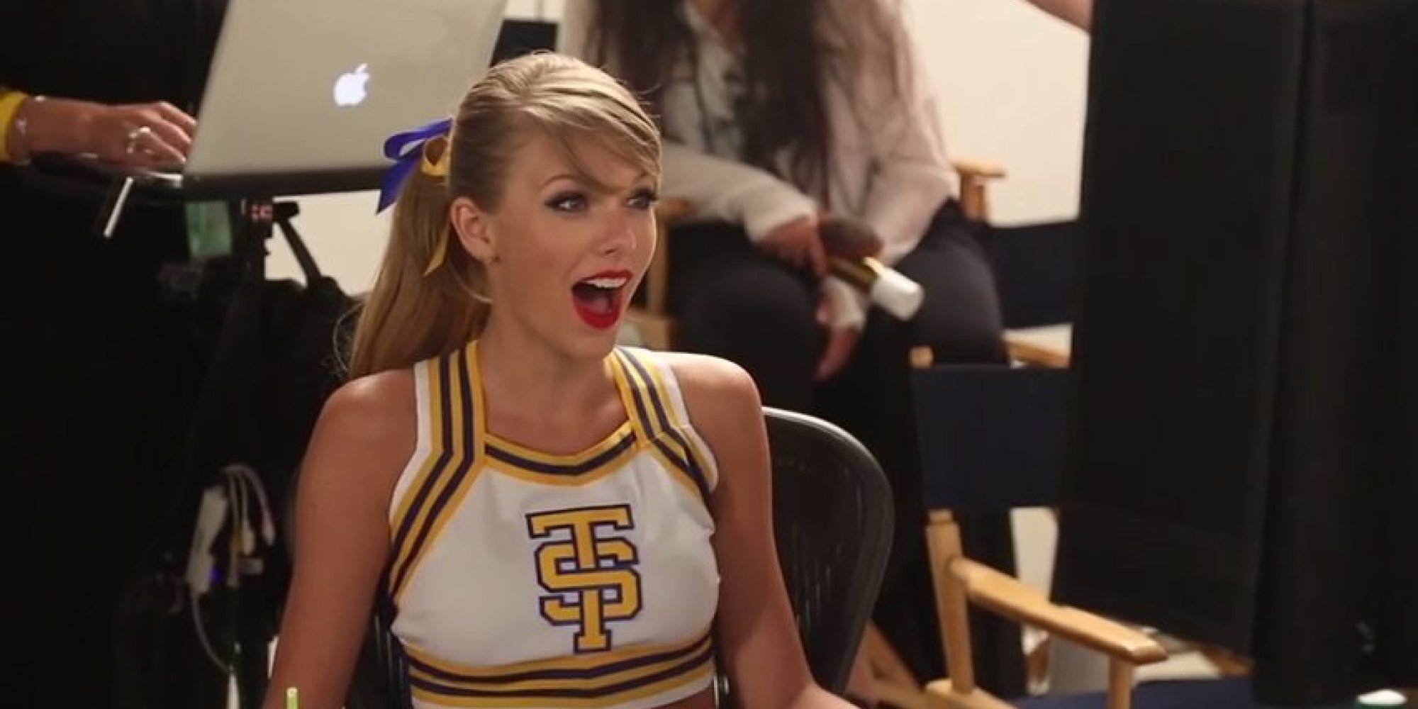 Shake It Off Outtakes Prove Taylor Swift Hates Running Huffpost