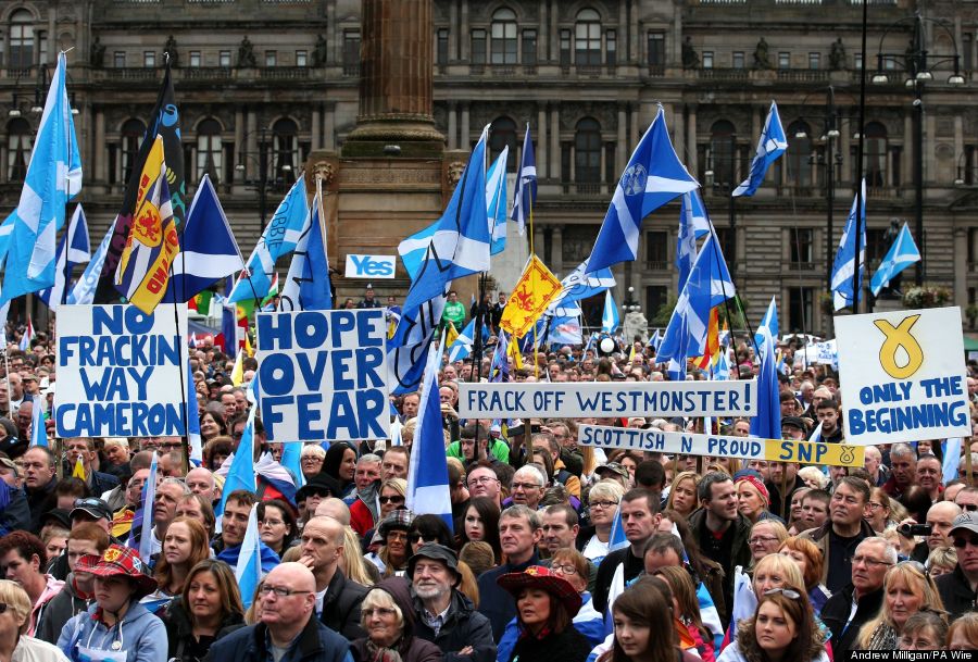 Scottish Independence Rally Draws Thousands To Glasgow's George Square ...