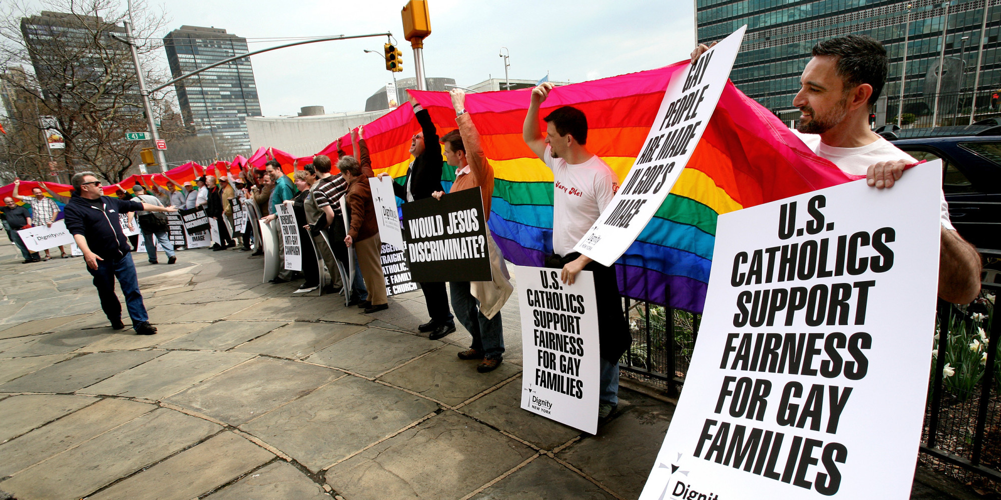 Overwhelming 85 Of Young American Catholics Support Gays And Lesbian Pew Report Huffpost 0244