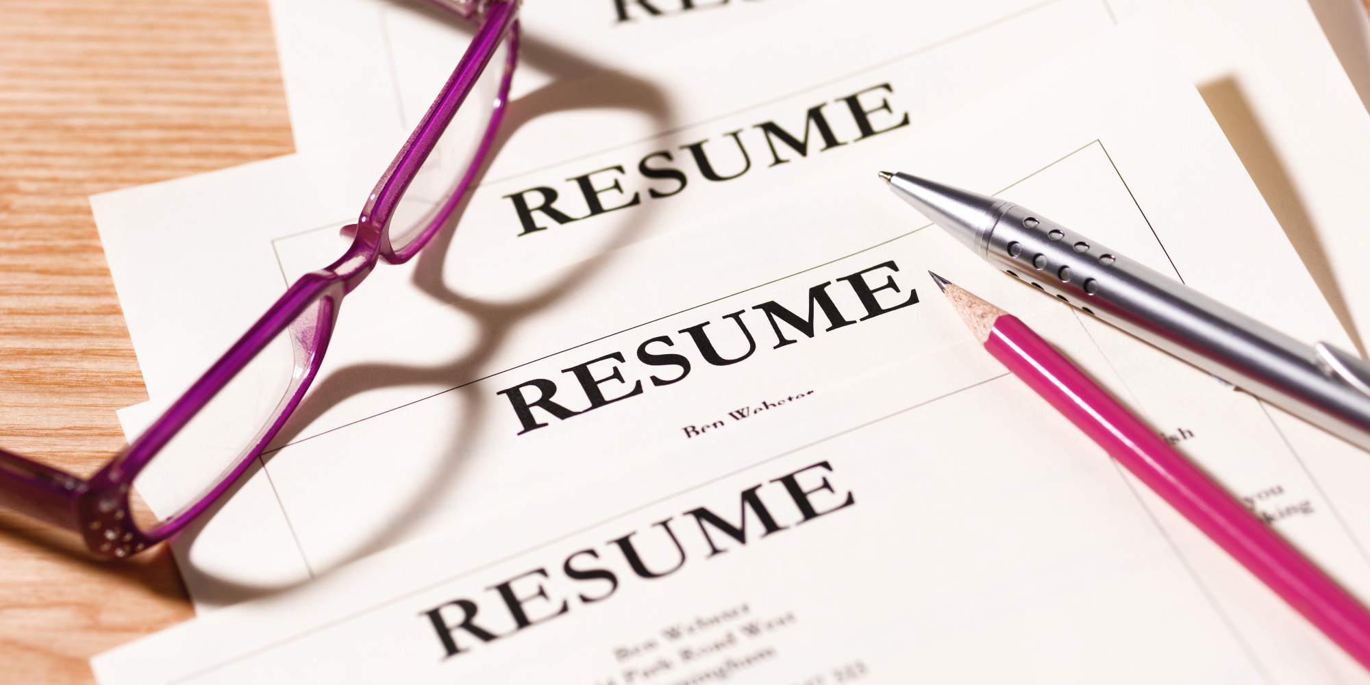 What Do (and Don't) Recruiters Look For In A Resume At First Glance 