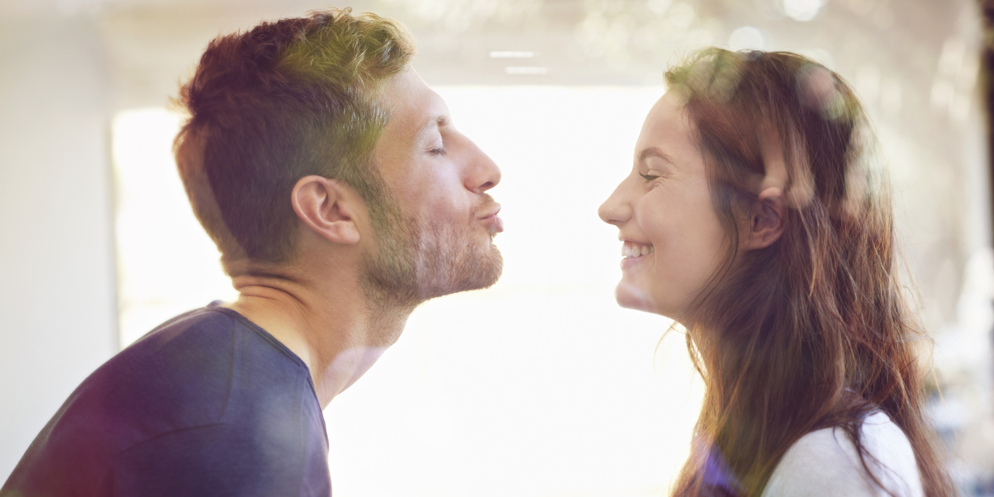 How To Survive Your Next First Kiss In 7 Sexy Steps Huffpost 3783