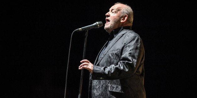 PARIS, FRANCE - MAY 15: Joe Cocker performs at Zenith de Paris on May 15, 2013 in Paris, France. (Photo by David Wolff - Patrick/Redferns via Getty Images)