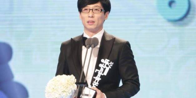 개그맨 유재석이 29일 오후 서울 마포구 상암동 MBC 미디어센터에서 열린 '2014 MBC 방송연예대상'시상식에서 포즈를 취하고 있다.