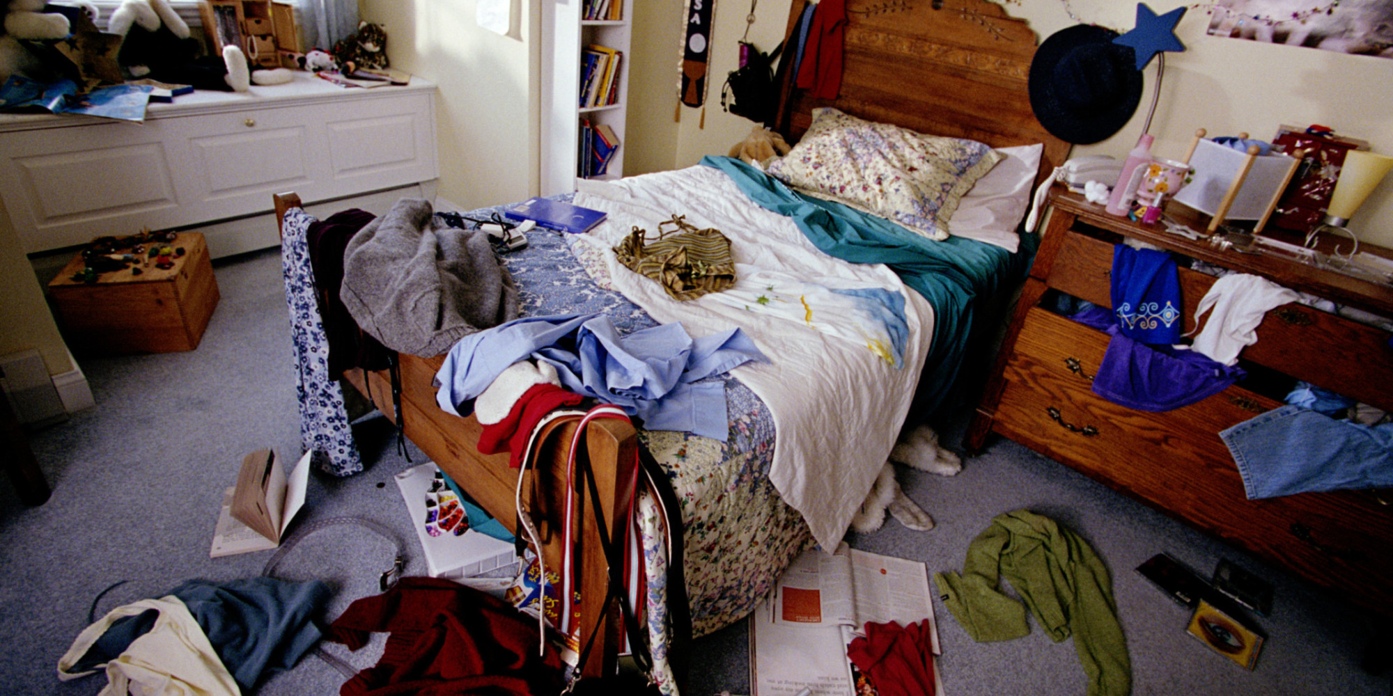 How To Declutter Bedroom : 25 tips to declutter your home - Chatelaine / Learning how to declutter your home and (and as a result, decluttering your life) doesn't need to be as painful as some make it out to be.