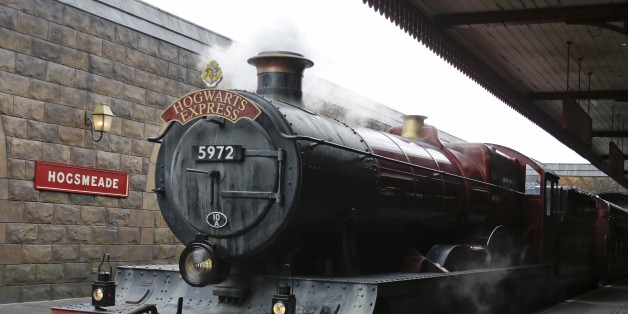 Soon Muggles Can Board The Hogwarts Express From Platform 9 34 At Wb