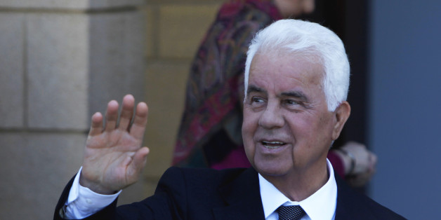 Ο Τουρκοκύπριος ηγέτης, Ντερβίς Έρογλου