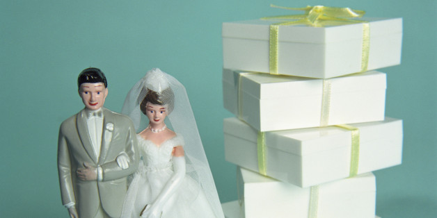 3 Things To Consider When Deciding How Much Spend On A Wedding 3 Things To Consider When Deciding How Much Spend On A Wedding Gift