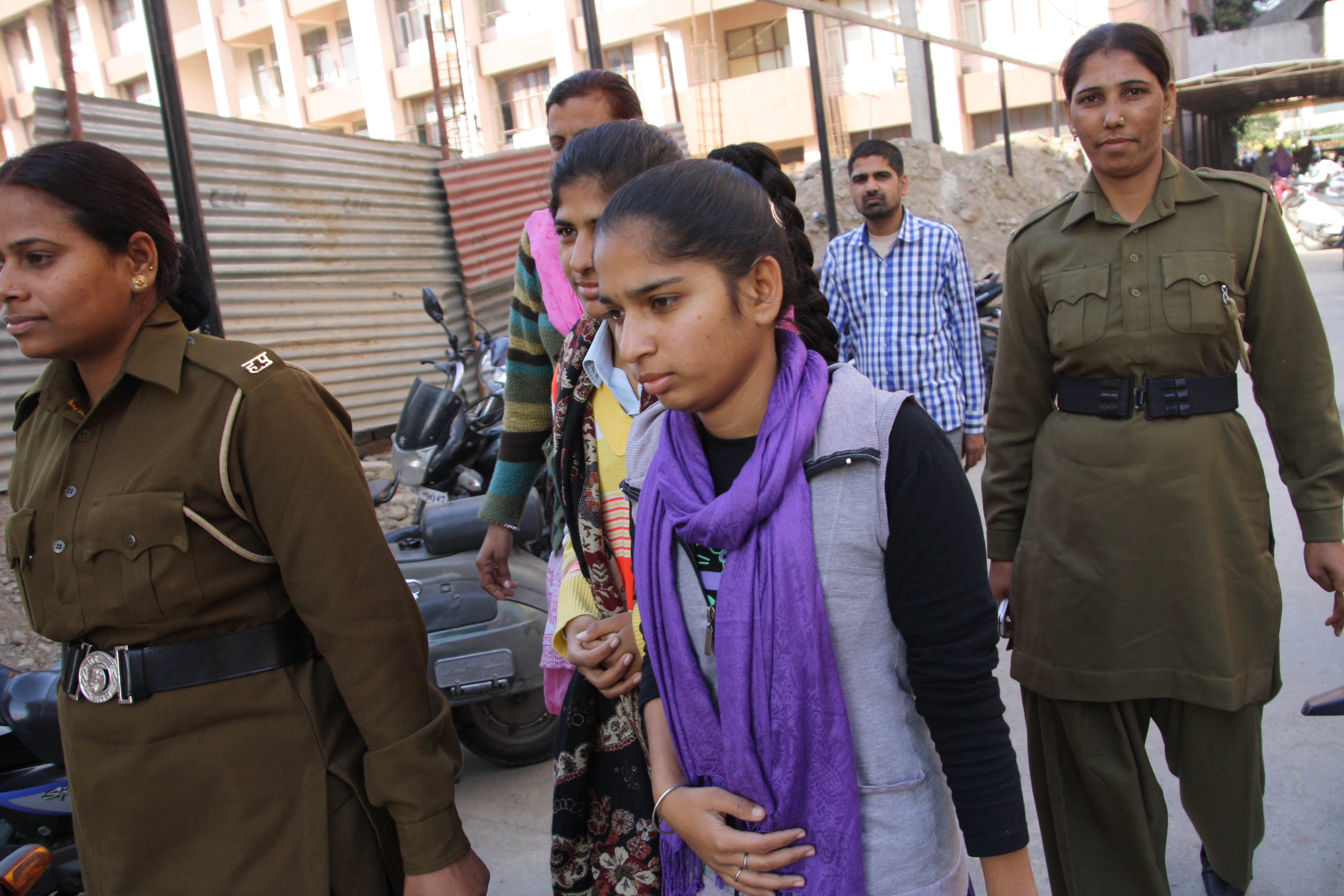 Brave Rohtak Sisters Who Beat Up Their Harassers Fail Lie Detector Test Reports Huffpost India 