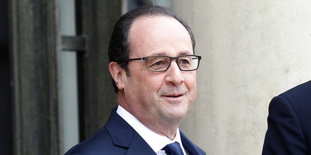 PARIS, FRANCE - FEBRUARY 24: French President Francois Hollande (L) welcomes Italian Prime Minister Matteo Renzi prior a meeting at the Elysee Palace on February 24, 2015 in Paris, France. Matteo Renzi met Francois Hollande to discuss the situation concerning the European Union. (Photo by Chesnot/Getty Images)
