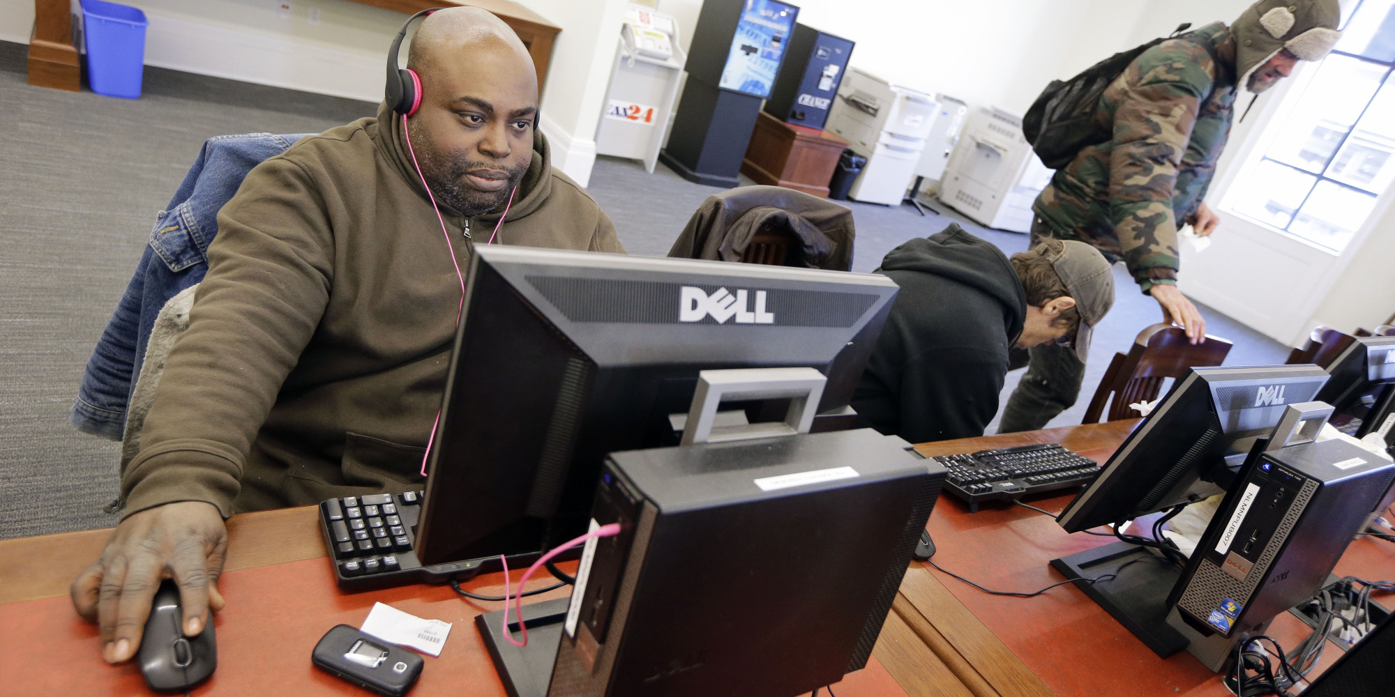 How Libraries Are Adapting To Help Homeless Find Jobs ...
