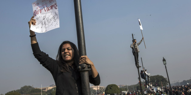 Eine Frau fordert in Indien die Todesstrafe für Vergewaltiger