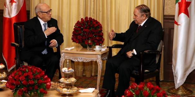 Les présidents Essebssi et Bouteflika, le 5 février 2015 à Alger