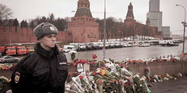 On March 1, 2015 in Moscow held a march in memory of murdered politician Boris Nemtsov. He was one of the opposition leaders who were opposed to Vladimir Putin. On the march memory came tens of thousands of people.