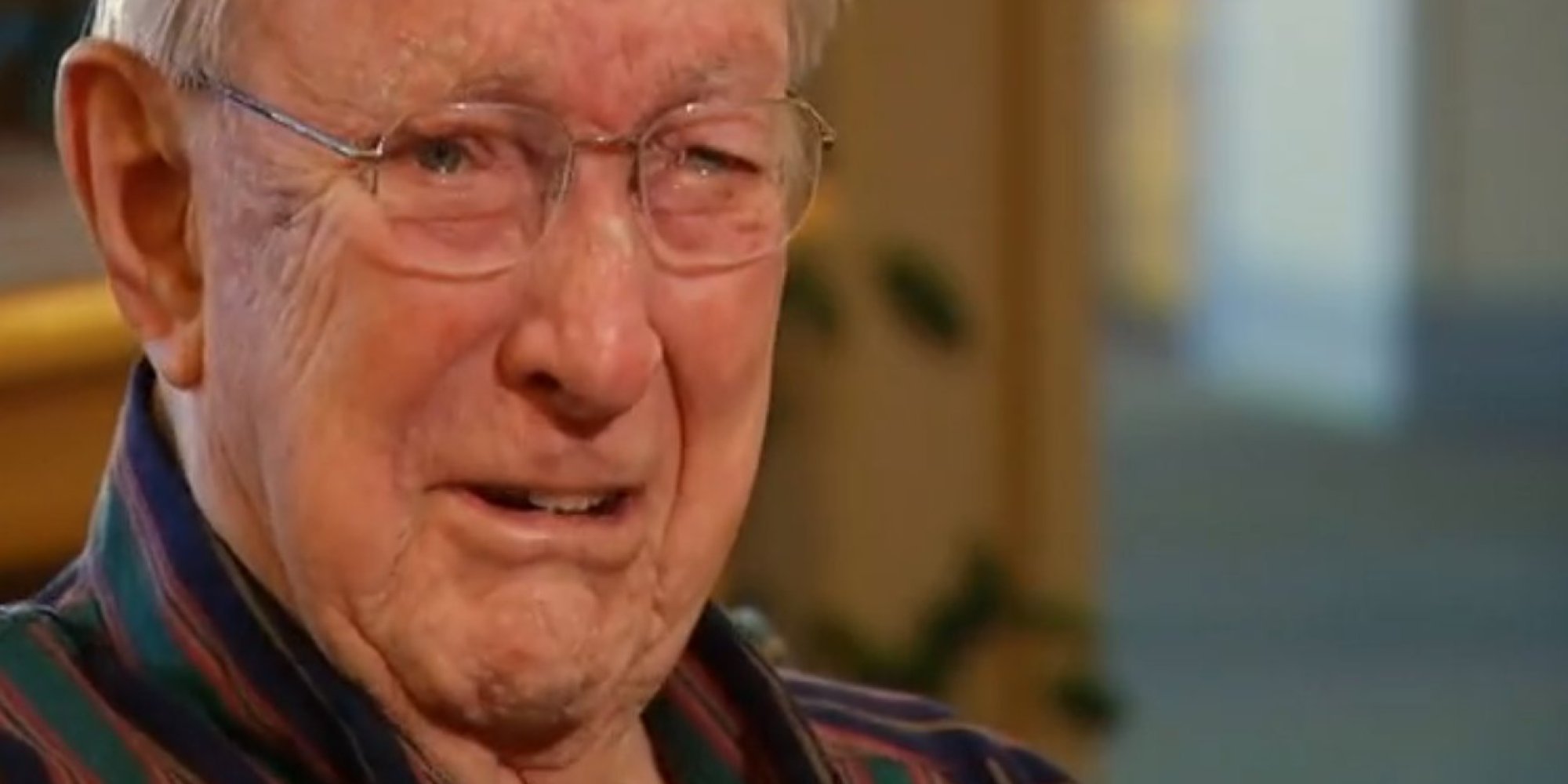 Download 70 Years Later, WWII Vet Reads Long-Lost Letter He Wrote ...