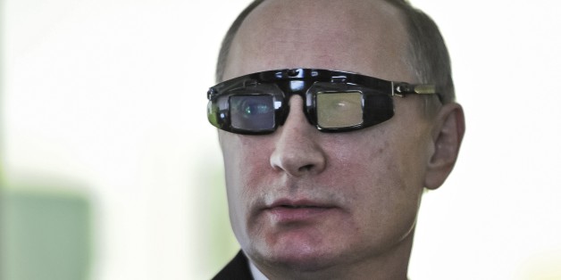 <HH--PHOTO--PUTIN-GLASSES--2720714--HH>