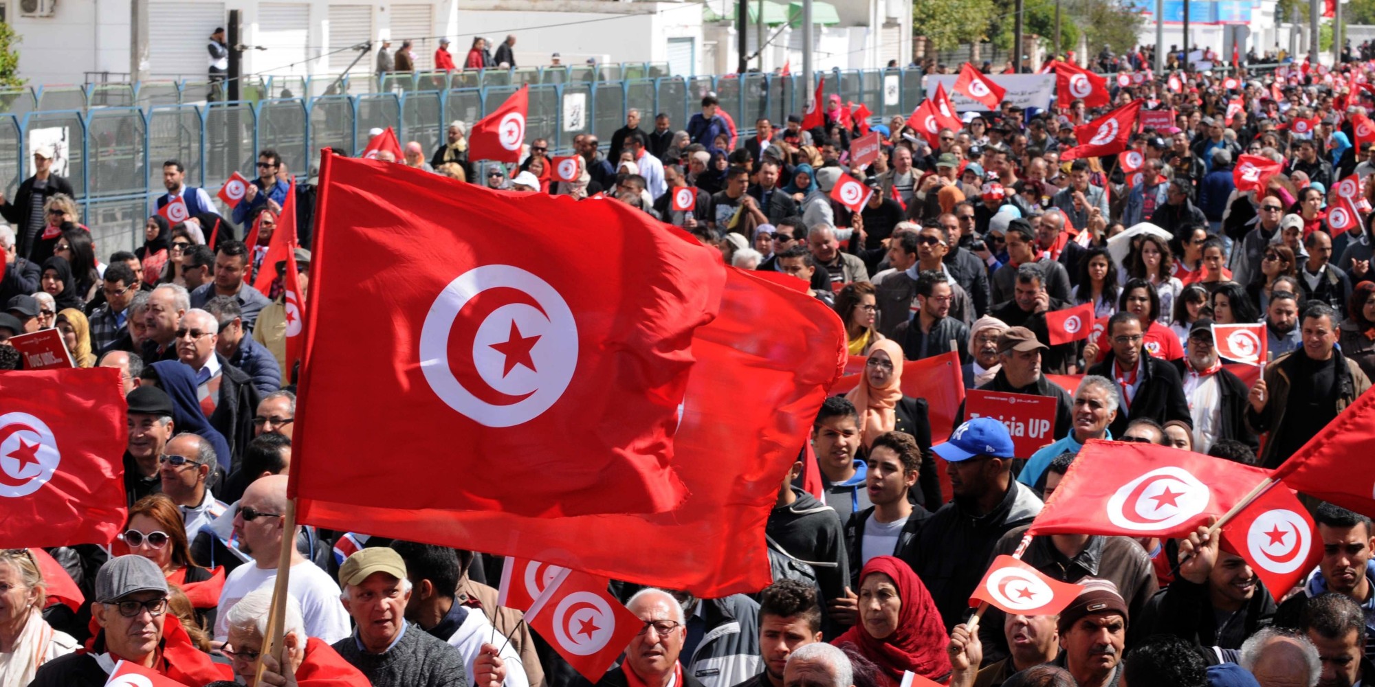 World Leaders Join Thousands Of Tunisians In March Against Extremists   O TUNISIA Facebook 