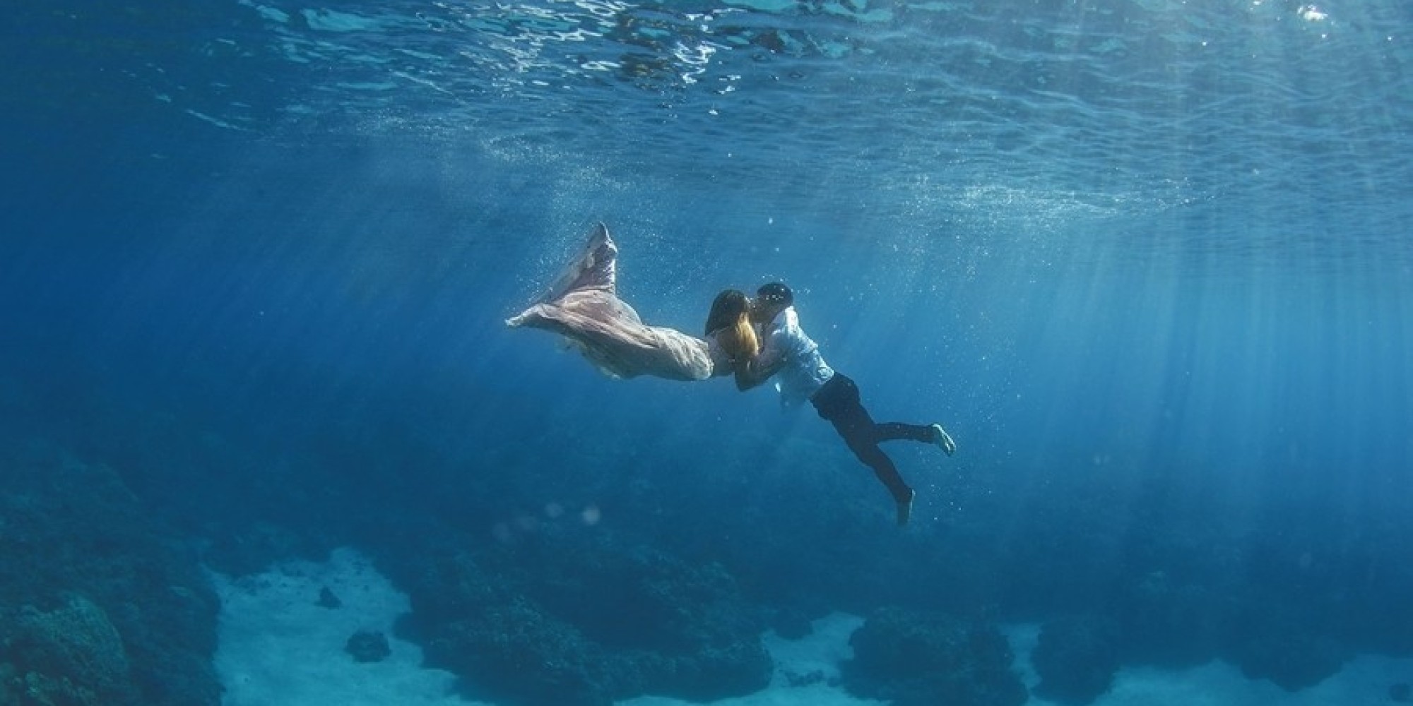 Captivating Underwater Engagement Photos Will Leave You Breathless