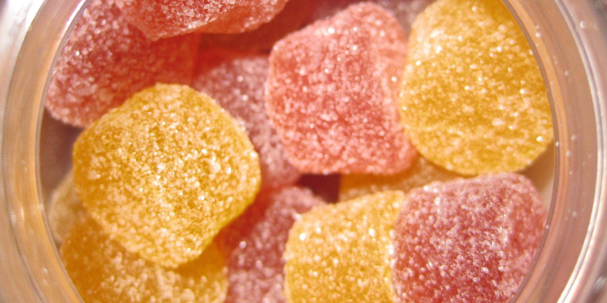 Do Gummy Vitamins Actually Work? 3 Nutritionists Hash It Out | HuffPost