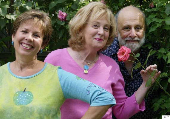 sharon lois & bram living room