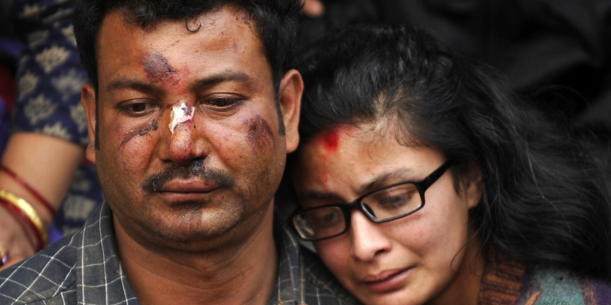 Heartbreaking Photos Of Nepal Mourning Thousands Of Earthquake Victims Huffpost