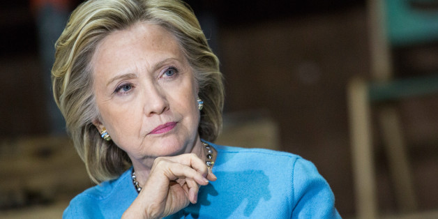 Face à la presse, Hillary Clinton mise sur le "no comment"