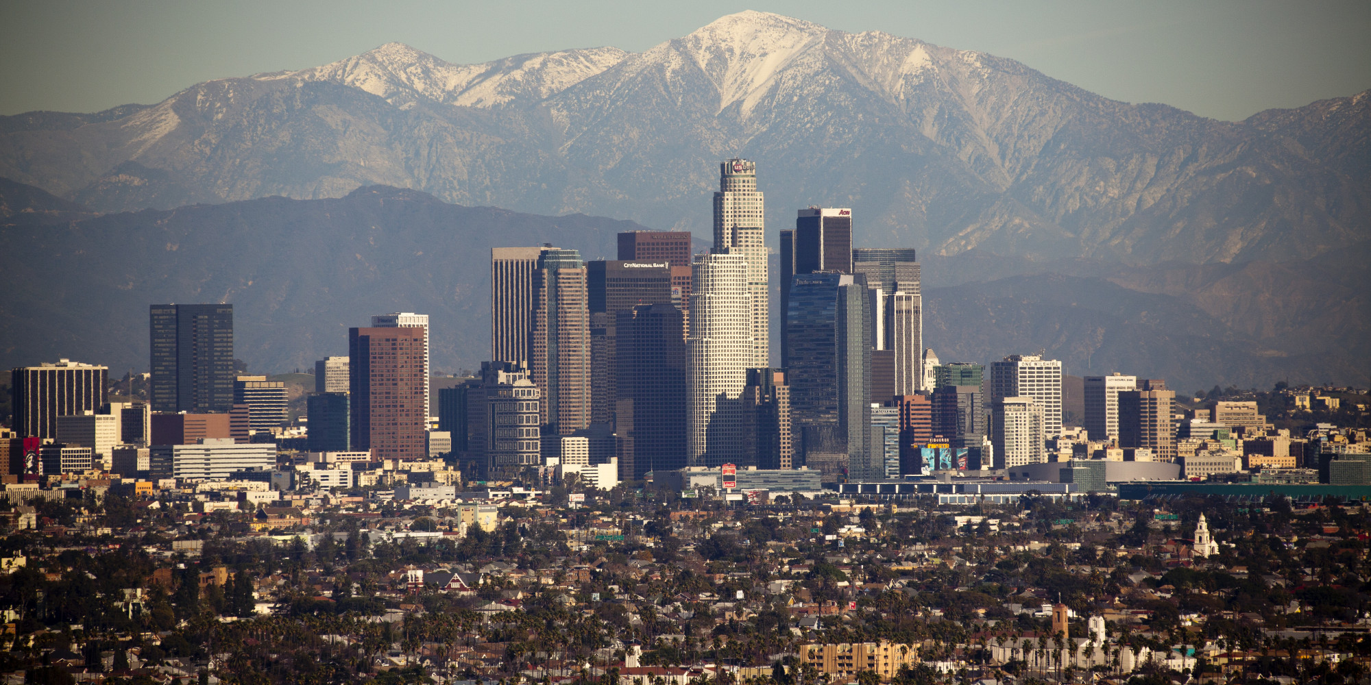 Los Angeles Votes To Raise Minimum Wage To $15 | HuffPost