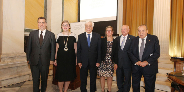 Ο Πρόεδρος της ΤΕΜΕΣ Α.Ε., κ. Αχιλλέας Β. Κωνσταντακόπουλος, η Πρύτανης του Πανεπιστημίου της Στοκχόλμης, Καθηγήτρια Astrid Söderbergh Widding, η Α.Ε. ο Πρόεδρος της Δημοκρατίας, κύριος Προκόπιος Παυλόπουλος, η Διευθύντρια του ΝΕΟ, Καθηγήτρια Karin Holmgren, ο Διευθυντής του Εργαστηρίου Ατμοσφ