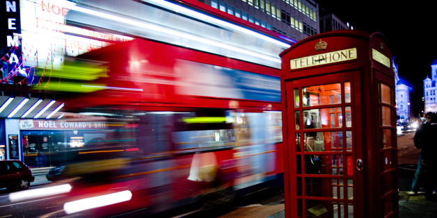 A London bus passes a telephone box on Haymarket.<a href="http://flickr2.netbits.co.uk/large/photo/b/2334039881">View large</a>