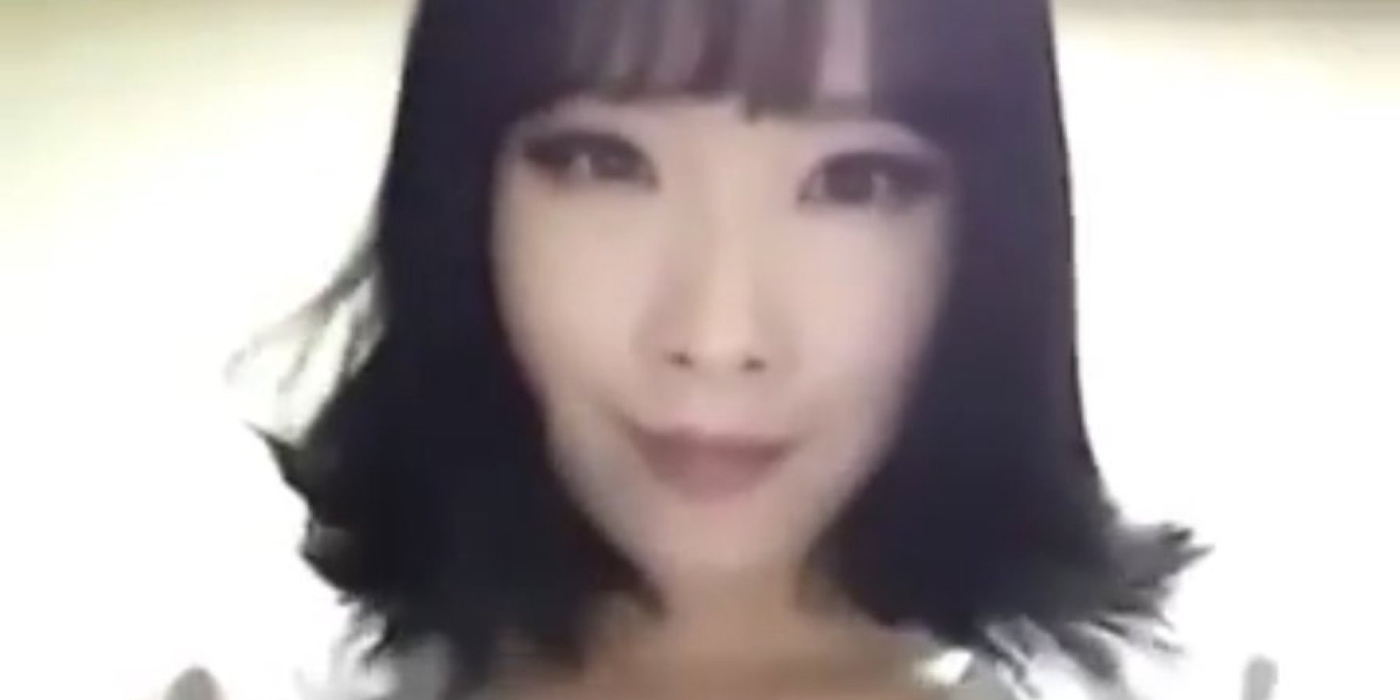 Viral Video Of South  Korean  Woman  Removing Her Makeup 
