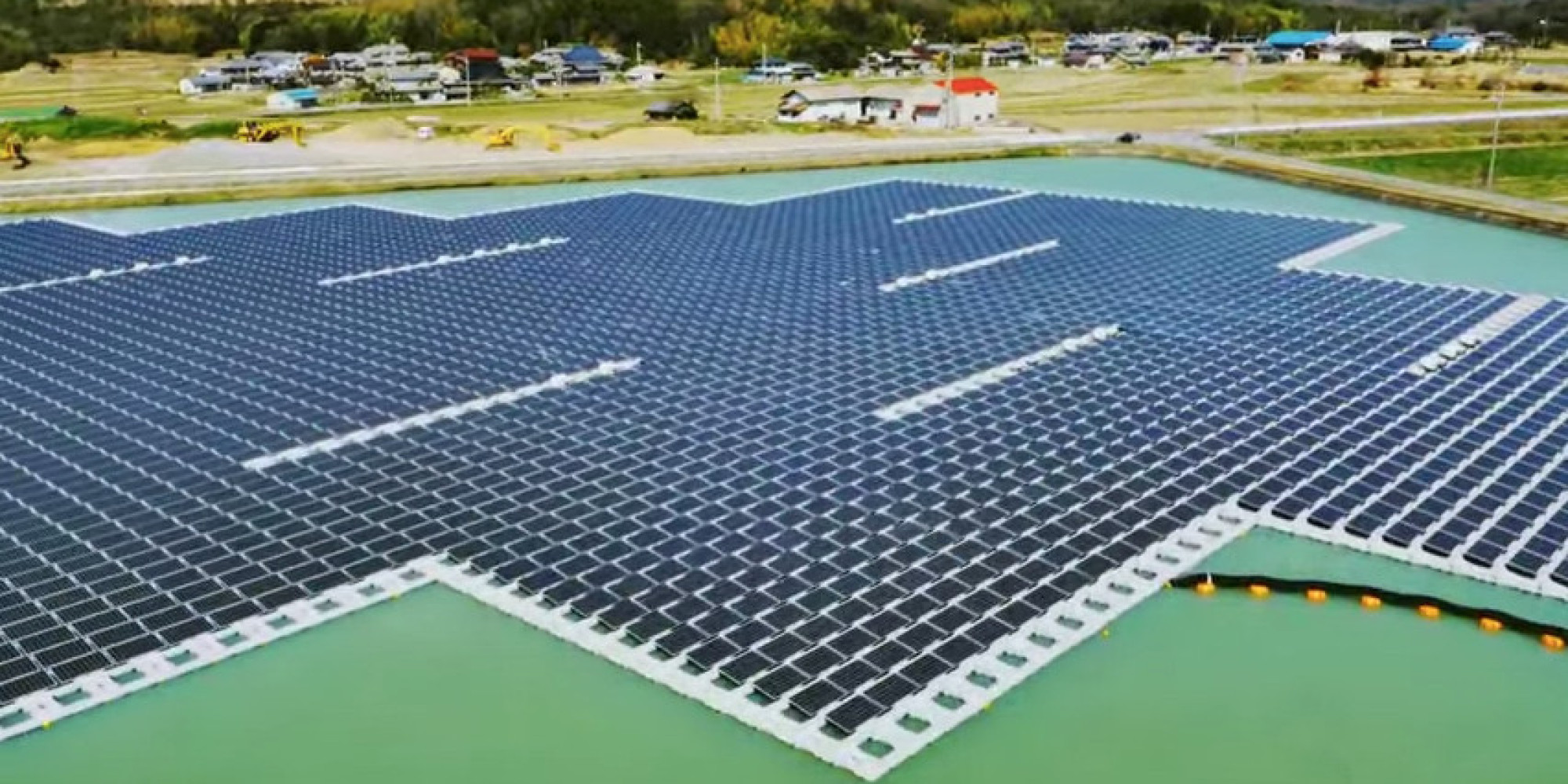 Giant Floating Solar Power Stations Are Japan's Newest Power Source