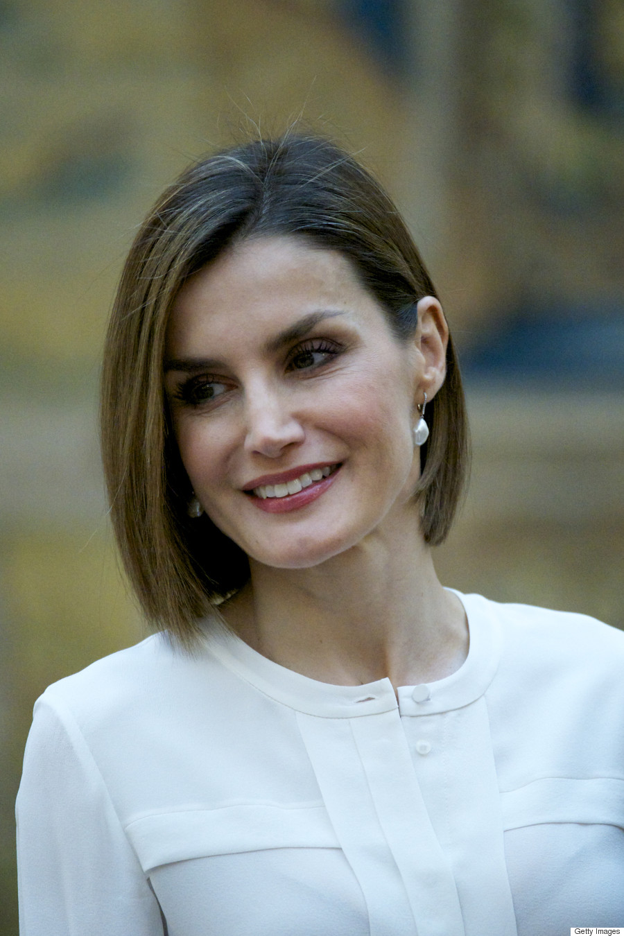 Queen Letizia Shows Us The Best Way To Dress Up A Snakeskin Skirt ...