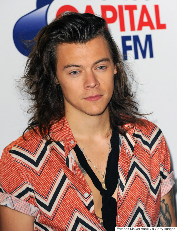 One Direction's Harry Styles In Makeup Looks Just Like This Fan's ...