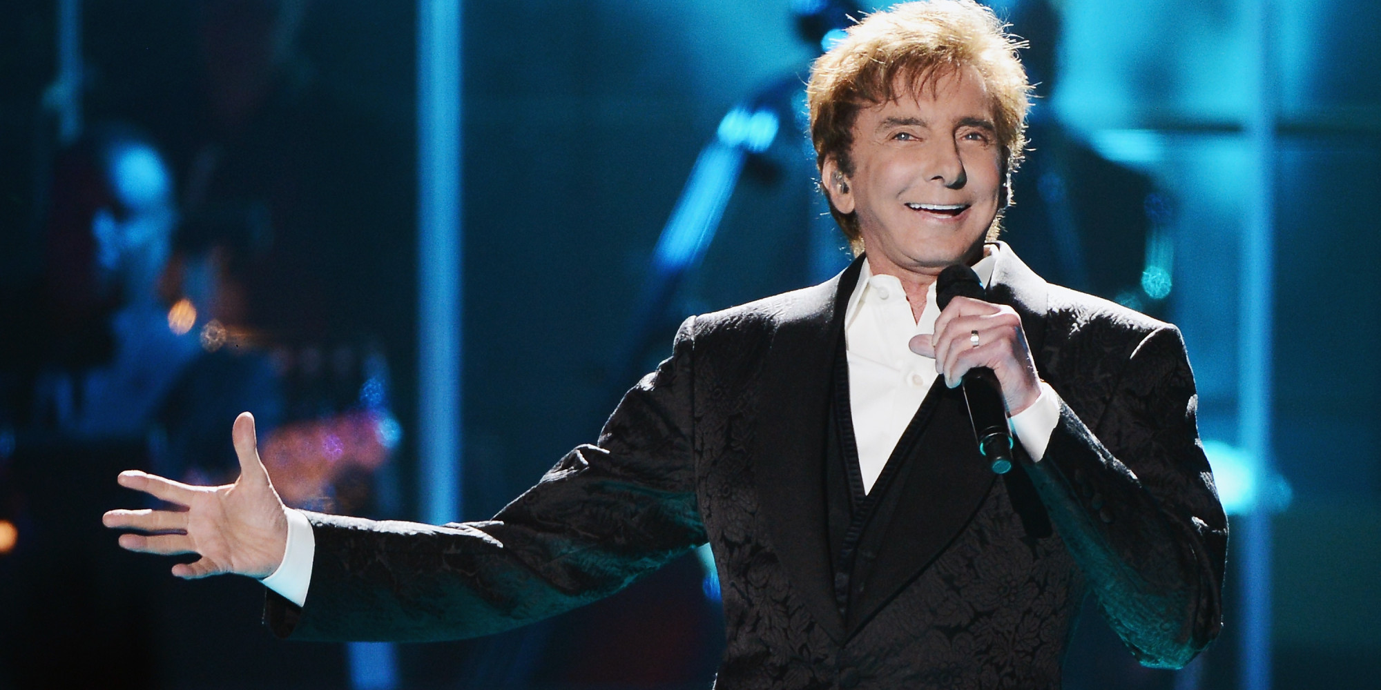 Barry Manilow to Perform at Capitol Fourth; Says 