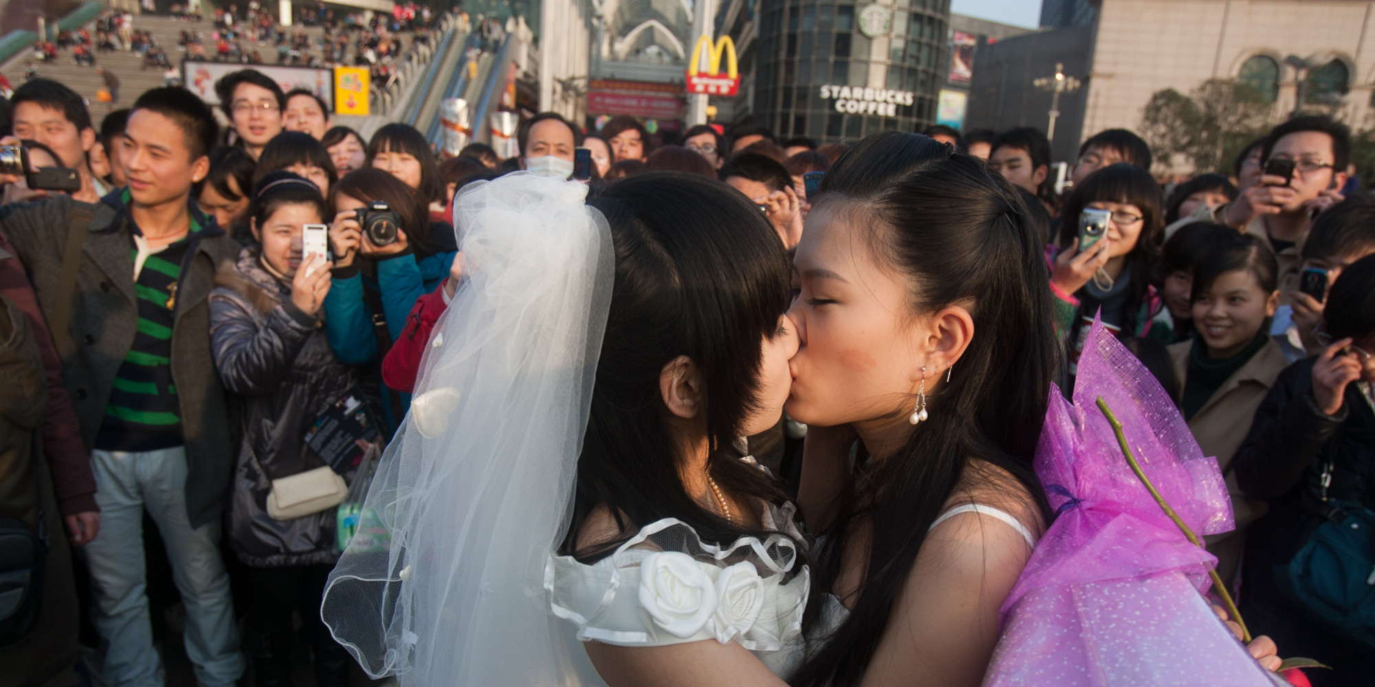 Many Chinese Cheer For Us Marriage Equality But What Would Confucius 