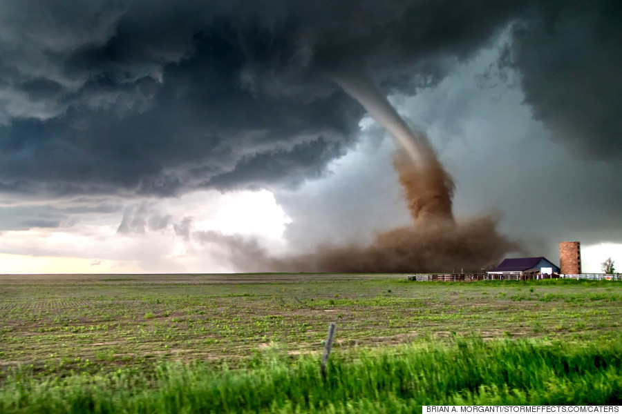 Storm Chasing Photographer Witnesses 14 Spectacular Twisters In One