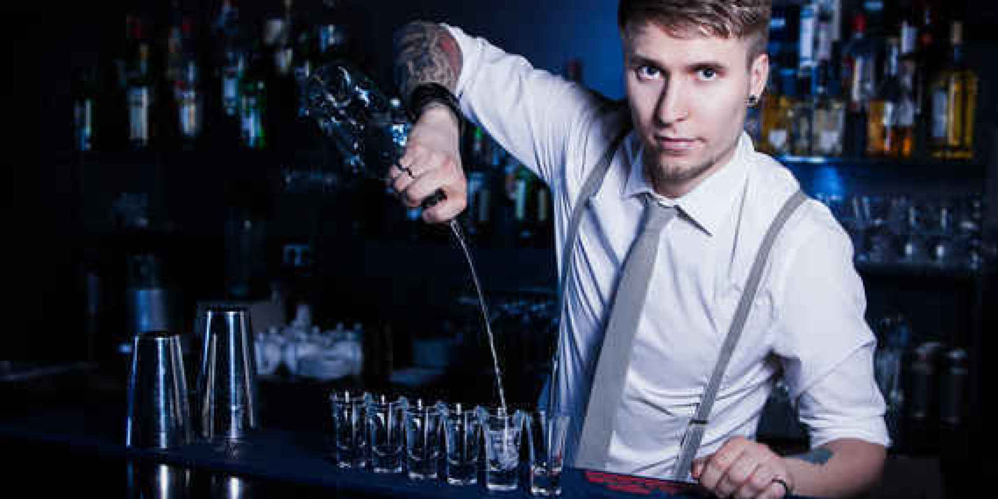 The Best Ways To Get Bartenders' Attention, According To Bartenders